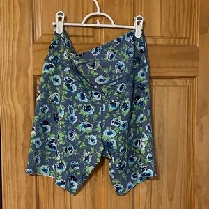 Aerie blue floral 7” inseam biker shorts